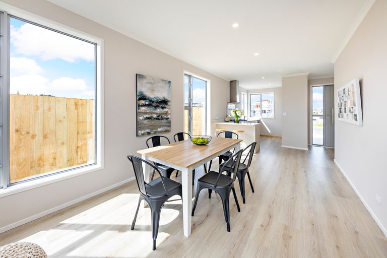 Photo of property in 22 Te Aparangi Road, Papakura, 2110