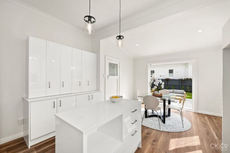 Photo of property in 61 William Street, Petone, Lower Hutt, 5012