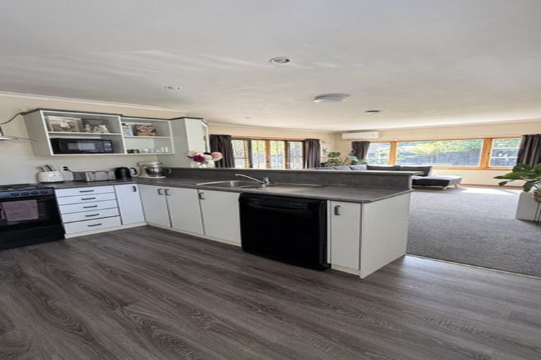 Photo of property in 2/14 Menin Road, Onekawa, Napier, 4110