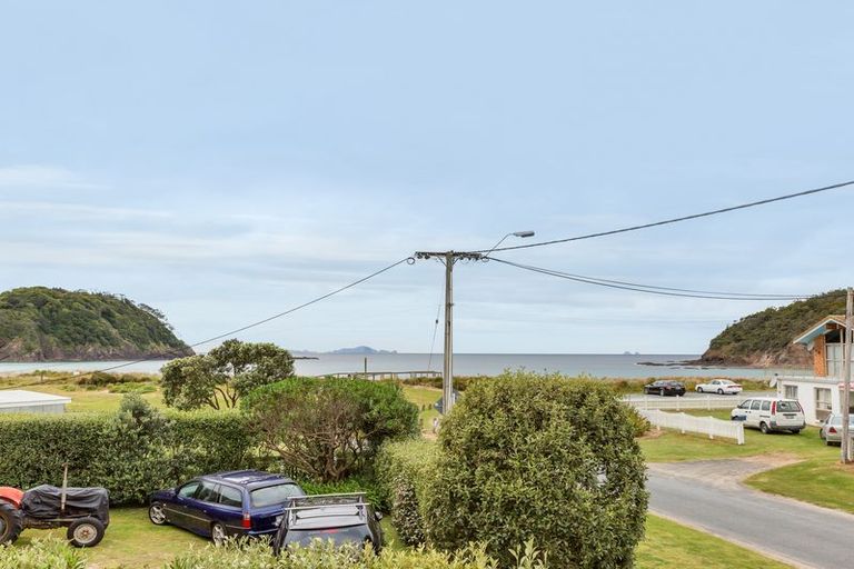 Photo of property in 23 Wehiwehi Road, Matapouri, Whangarei, 0173