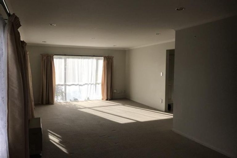 Photo of property in 29 Coachman Drive, Flat Bush, Auckland, 2016