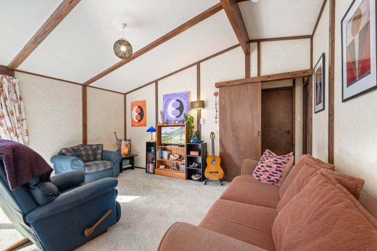 Photo of property in 15a Hampden Street, Picton, 7220