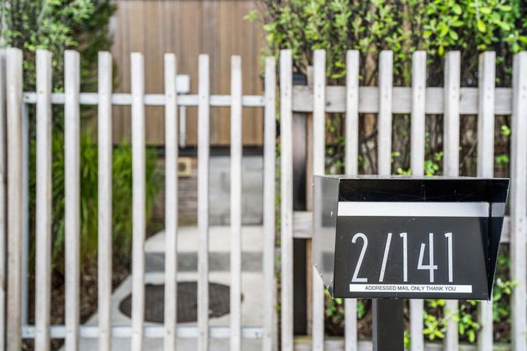 Photo of property in 2/141 Wallace Road, Mangere Bridge, Auckland, 2022