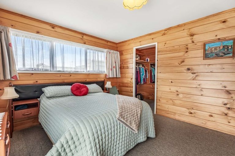 Photo of property in 6 Poutama Place, Tawhero, Whanganui, 4501