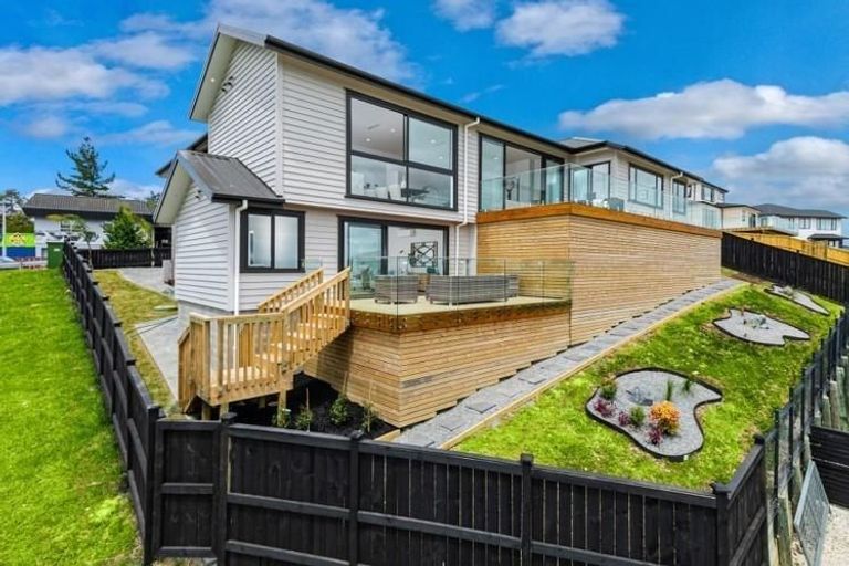 Photo of property in 50 Wainui Road, Silverdale, 0932