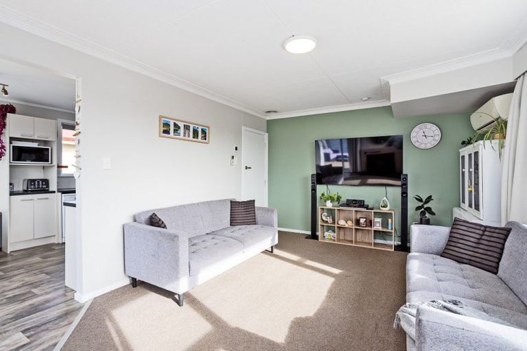 Photo of property in 37 Kinmont Crescent, Newfield, Invercargill, 9812