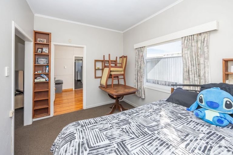 Photo of property in 15 Carey Street, Maeroa, Hamilton, 3200
