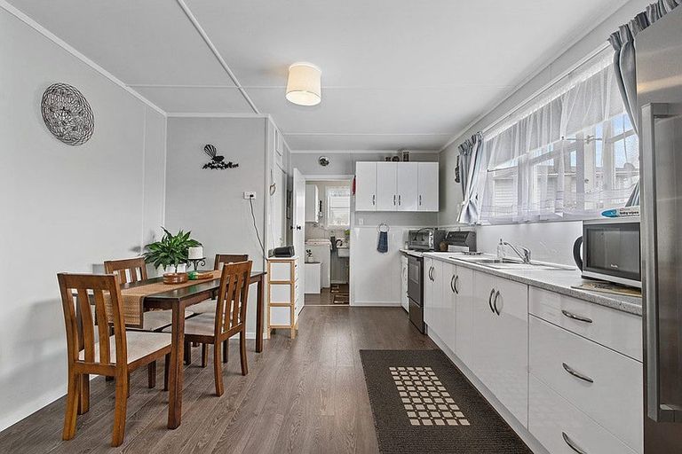 Photo of property in 36 Morvern Crescent, Tokoroa, 3420