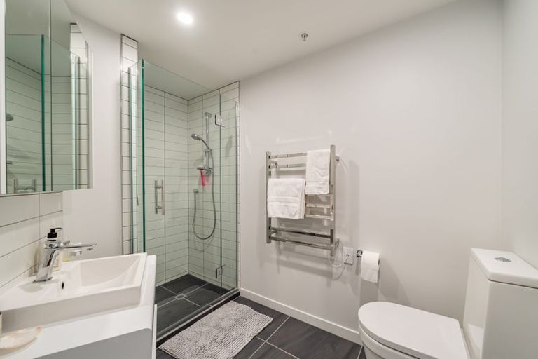 Photo of property in Pinnacle Apartments, E503/160 Victoria Street, Te Aro, Wellington, 6011