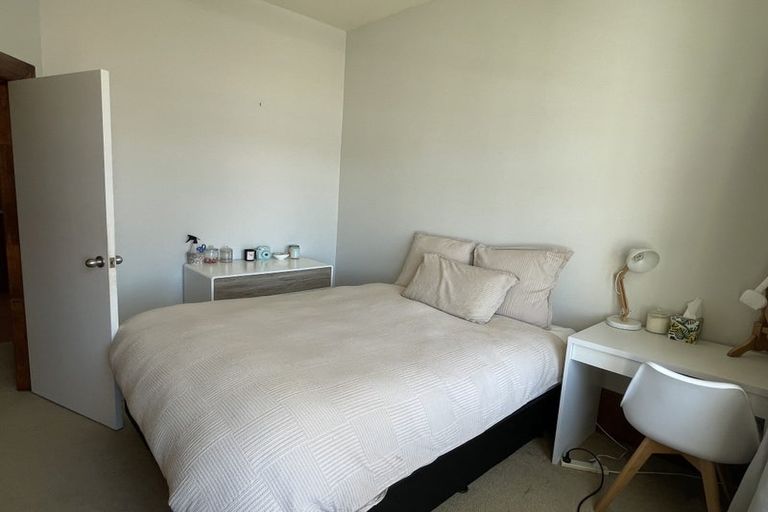 Photo of property in 16 Talavera Terrace, Kelburn, Wellington, 6012