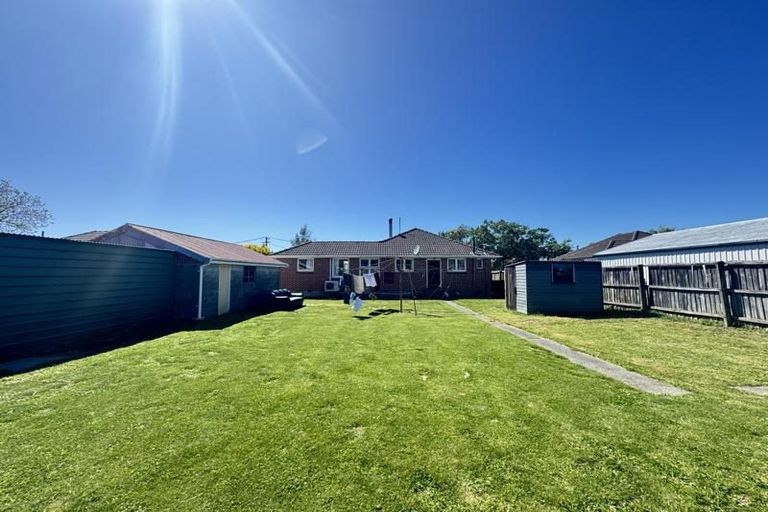 Photo of property in 12 Solway Avenue, Ilam, Christchurch, 8041