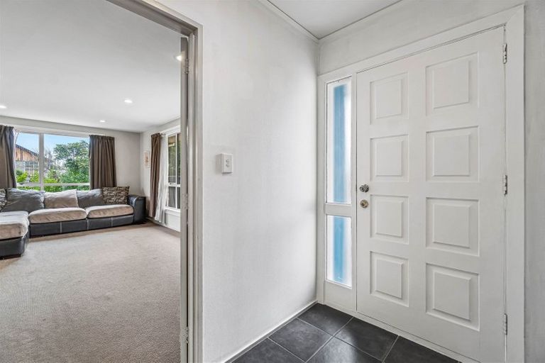 Photo of property in 2 Bidwell Place, Hillmorton, Christchurch, 8025