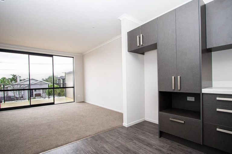 Photo of property in 2/45 Cook Street, Hamilton East, Hamilton, 3216