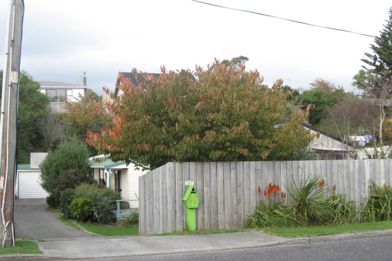 Photo of property in 80 Glen Road, Raumati South, Paraparaumu, 5032