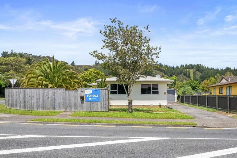 Photo of property in 88 Norana Road, Timberlea, Upper Hutt, 5018