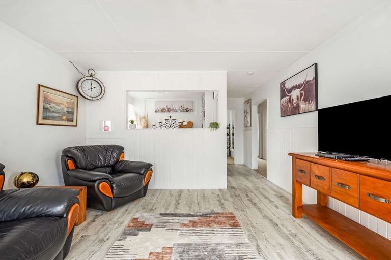 Photo of property in 318 Inland Road, Helensville, 0875