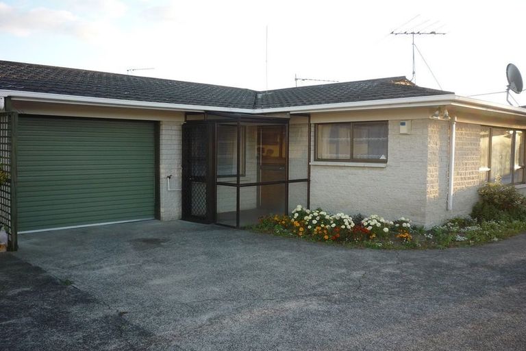 Photo of property in 4/23 Roulston Street, Pukekohe, 2120