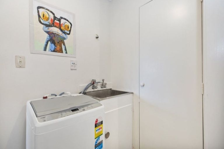 Photo of property in 2/38 Koromiko Street, New Lynn, Auckland, 0600