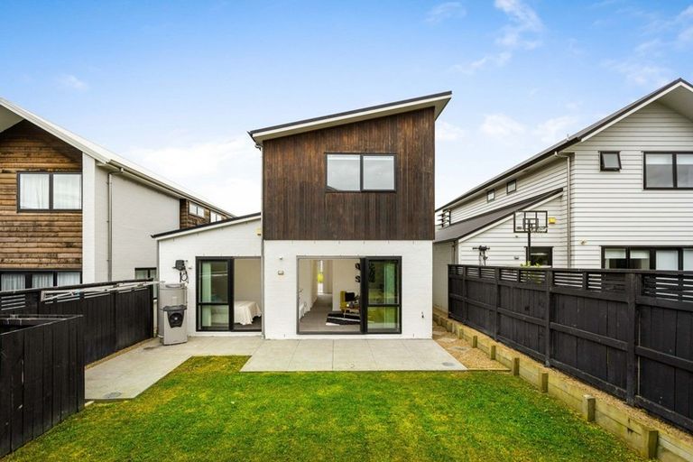 Photo of property in 21 Flounder Road, Hobsonville, Auckland, 0616