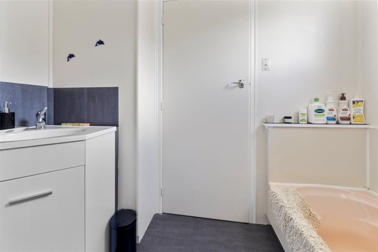 Photo of property in 66 Hamurana Road, Omokoroa, 3114