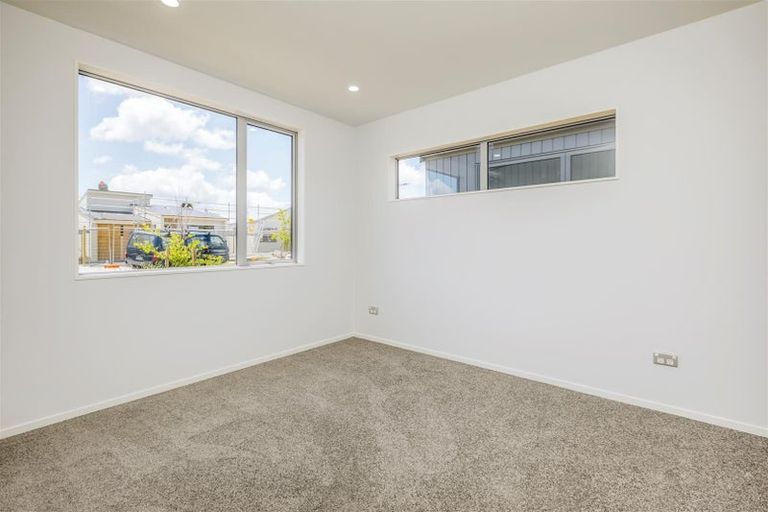 Photo of property in 25 Clayden Shuttleworth Street, Papakura, 2110