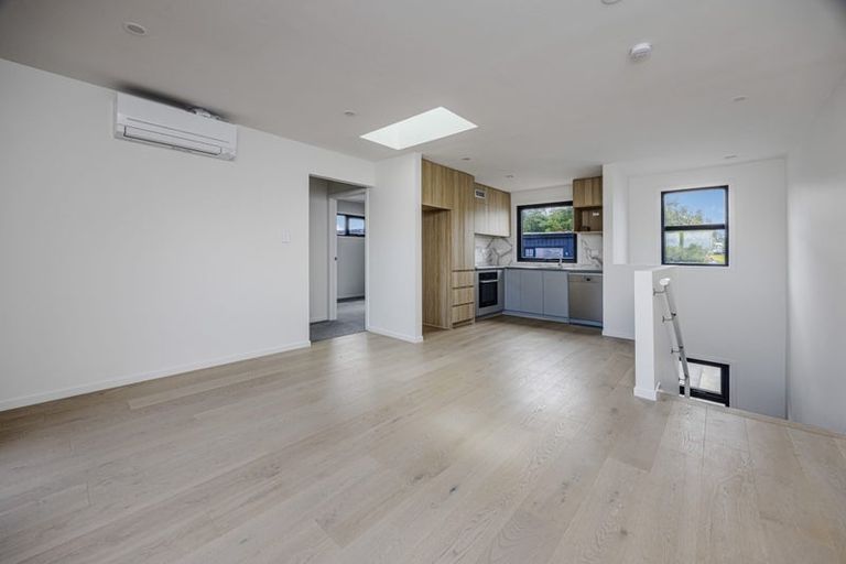 Photo of property in 10 Kaaramuramu Lane, Mangere Bridge, Auckland, 2022