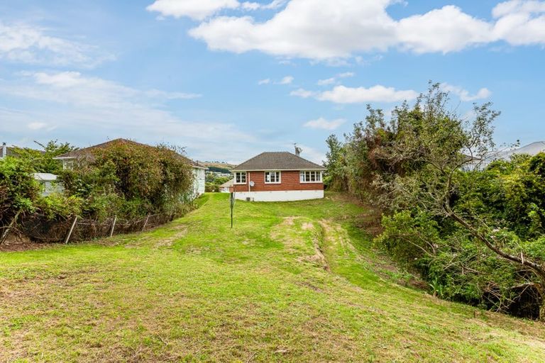 Photo of property in 27 Mckillop Street, Ranui, Porirua, 5024