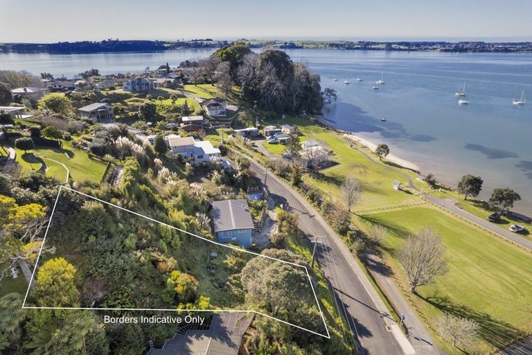 Photo of property in 37 Harbour View Road, Omokoroa, 3114