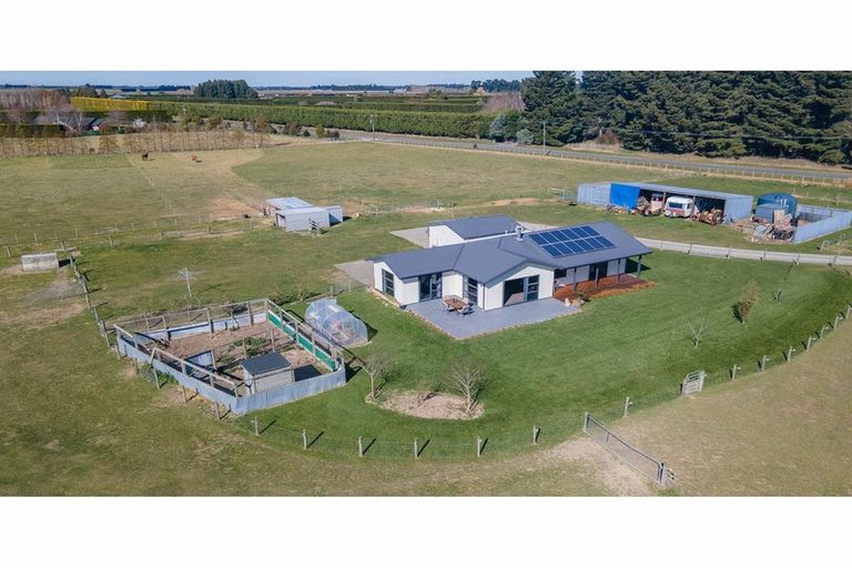 Photo of property in 2612 Wards Road, Darfield, 7571
