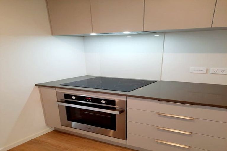 Photo of property in 2/240 Stokes Valley Road, Stokes Valley, Lower Hutt, 5019