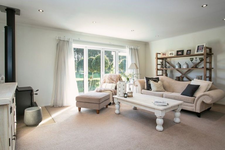 Photo of property in 49 Forrest Road, Cambridge, 3493