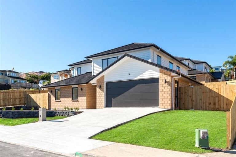 Photo of property in 13 Shibata Rise, Ranui, Auckland, 0612