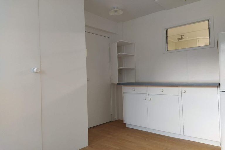 Photo of property in 2/18 Glamorgan Drive, Torbay, Auckland, 0630