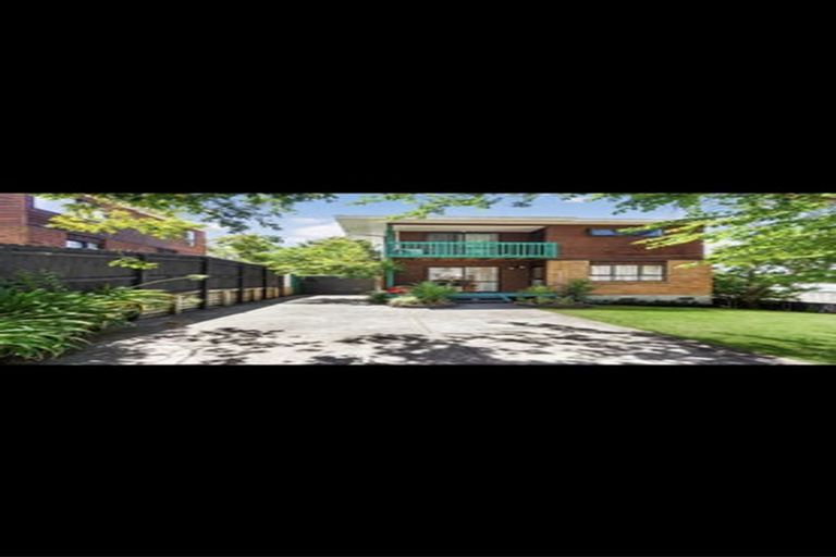 Photo of property in 8/37a Glengarry Road, Glen Eden, Auckland, 0602