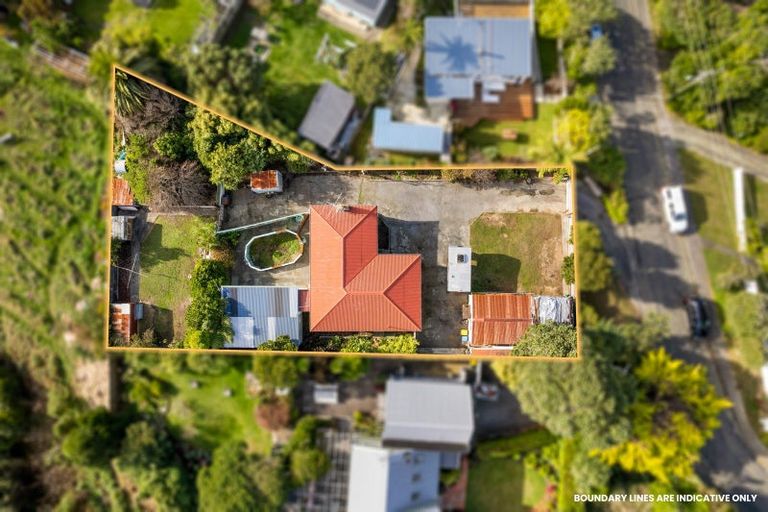 Photo of property in 135 Muri Road, Pukerua Bay, 5026