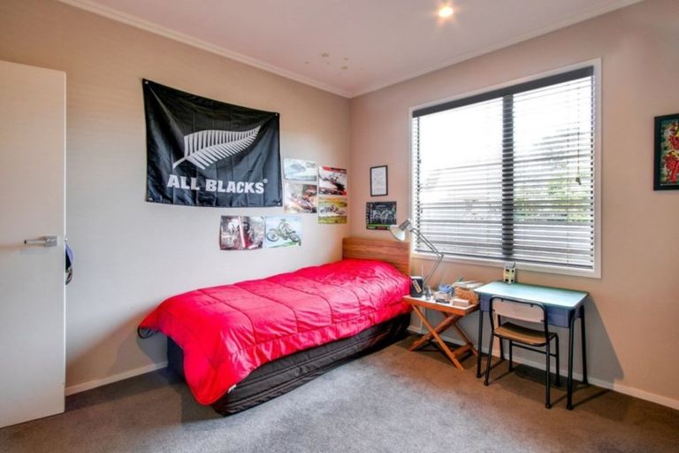 Photo of property in 67a Ferry Road, Clive, 4102