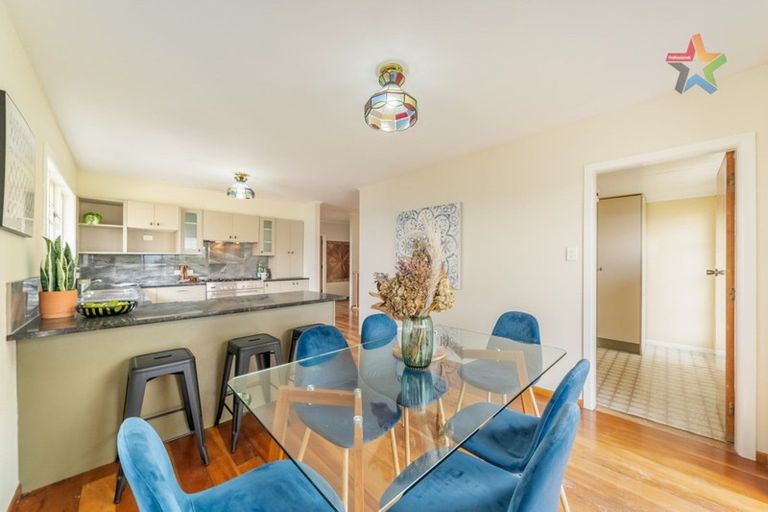 Photo of property in 102 Dowse Drive, Maungaraki, Lower Hutt, 5010