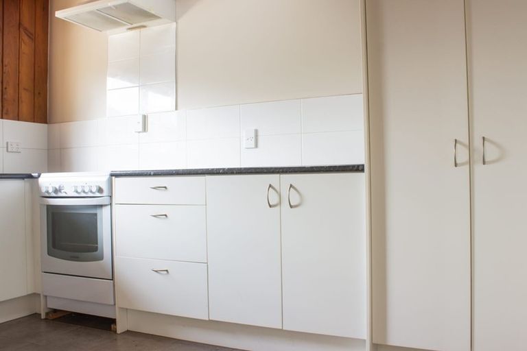 Photo of property in 572 Beach Road, Rothesay Bay, Auckland, 0630