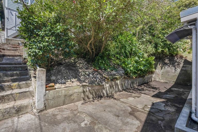 Photo of property in 145 Aro Street, Aro Valley, Wellington, 6021