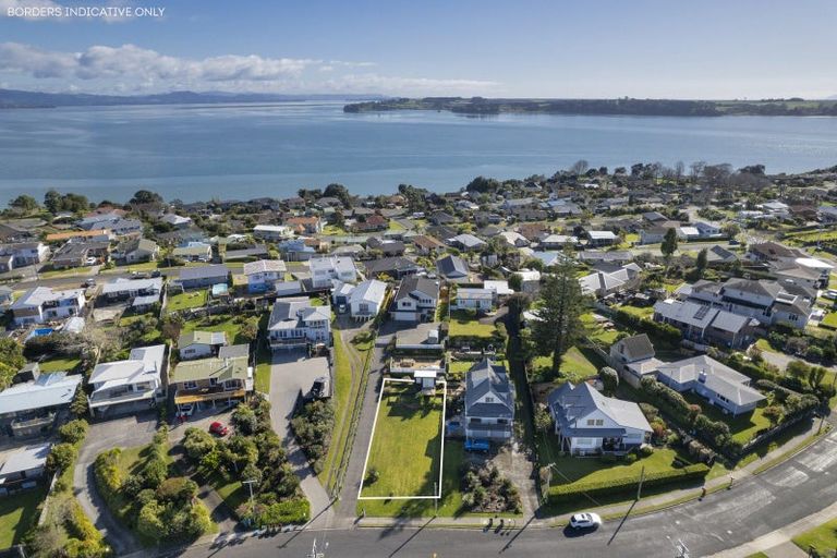 Photo of property in 94a Harbour View Road, Omokoroa, 3114