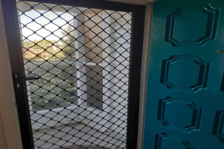 Photo of property in 19 Seddon Street, Carterton, 5713