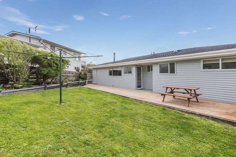 Photo of property in 17 The Anchorage, Whitby, Porirua, 5024