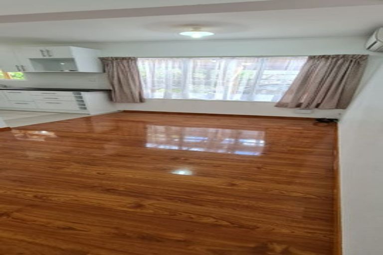 Photo of property in 26 Studfall Street, Pakuranga Heights, Auckland, 2010