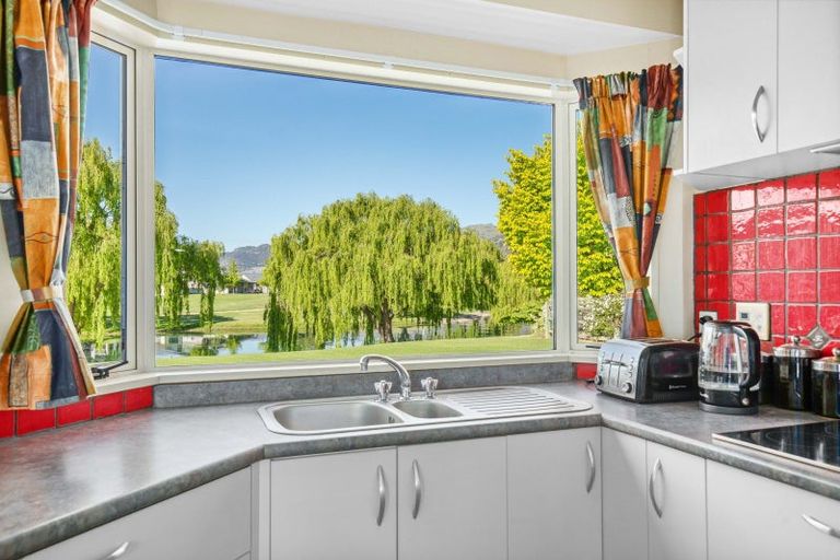 Photo of property in 27 Pisa Moorings Road, Mount Pisa, Cromwell, 9383