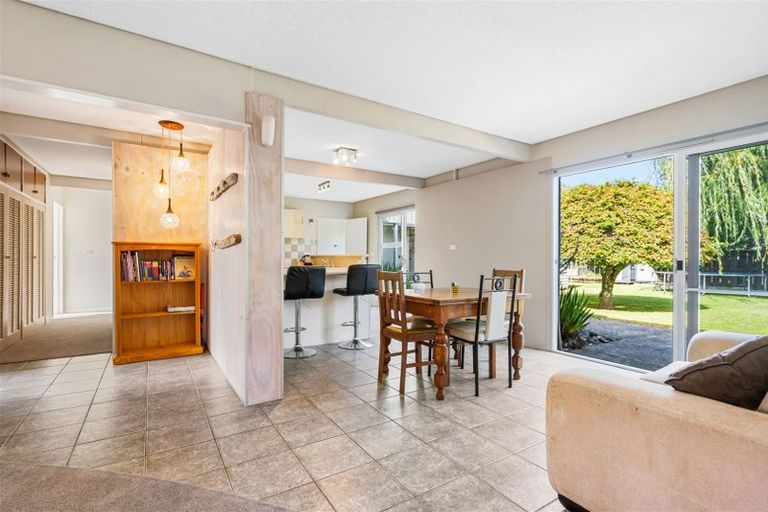 Photo of property in 5 Fairway Drive, Te Kamo, Whangarei, 0112