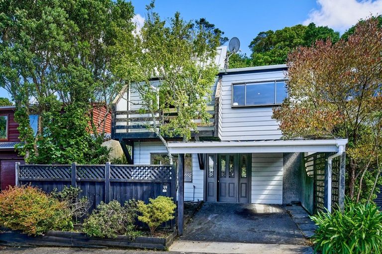 Photo of property in 39b Amapur Drive, Khandallah, Wellington, 6035