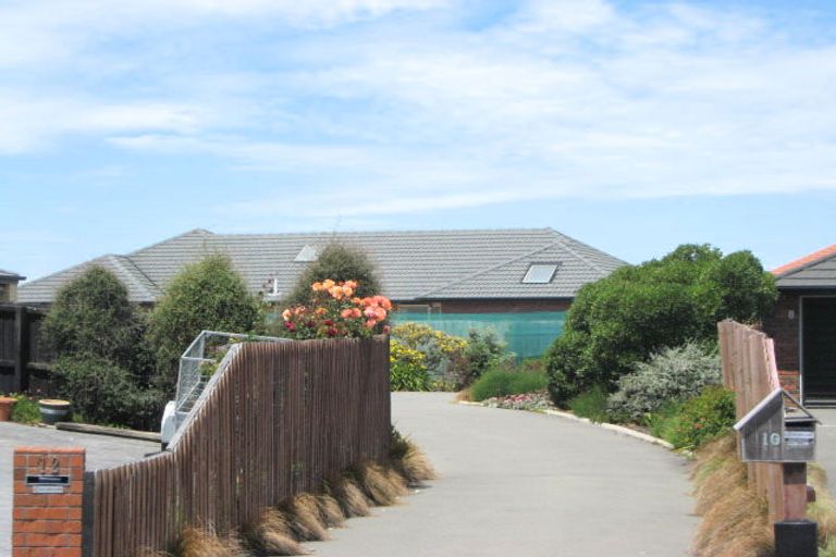 Photo of property in 10 Neptune Place, Waimairi Beach, Christchurch, 8083