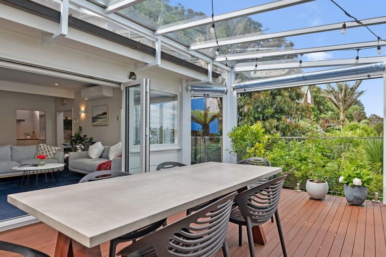 Photo of property in 59 Pohutukawa Avenue, Shelly Park, Auckland, 2014