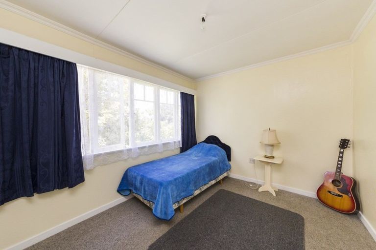 Photo of property in 18 Marshall Road, Hunterville, 4730