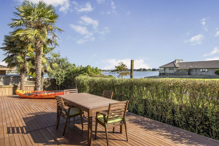 Photo of property in 13 Reynard Terrace, Conifer Grove, Takanini, 2112